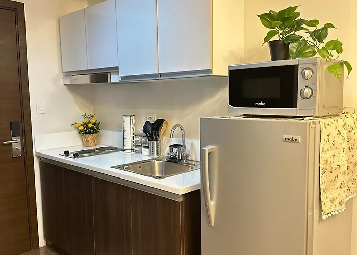 La Casa Air At Smdc Air Residences, Ayala Makati Near Shopping Malls And Makati Medical Center Apartment